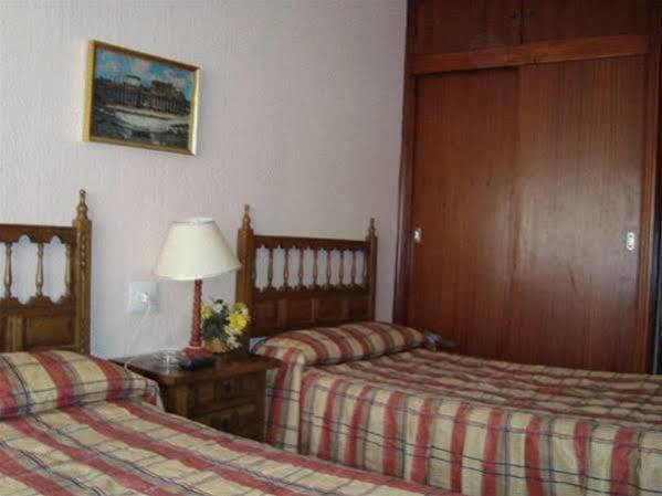 Hostal Salud Merida Exterior photo